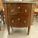829 3327 CHEST OF DRAWERS